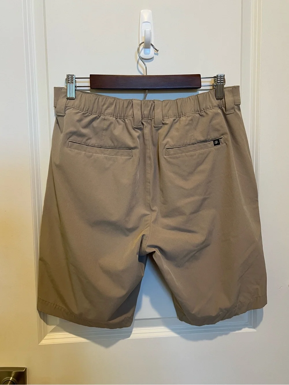 Banana Republic Men’s Shorts Size 32 Tan  Golf Casual Style
